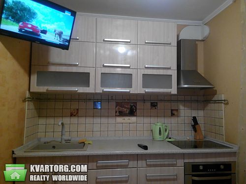 Rent out 1-room apartment. Киев, Комарова — photo 1