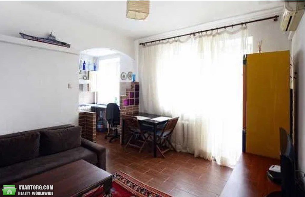 Rent out 2-room apartment. Киев, Лаврская — photo 1