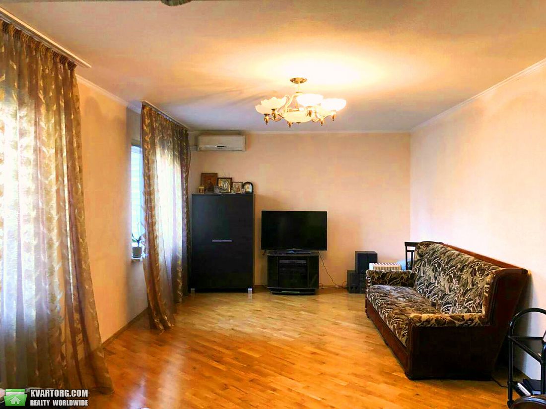 Sell 3-room apartment. Киев,  Харьковское шоссе — photo 4