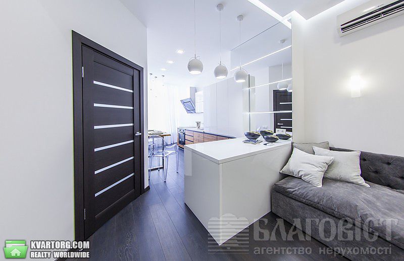 Sell 2-room apartment. Киев, Жилянская — photo 5