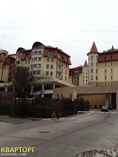 Sell 3-room apartment. Киев,  Амосова — photo 2