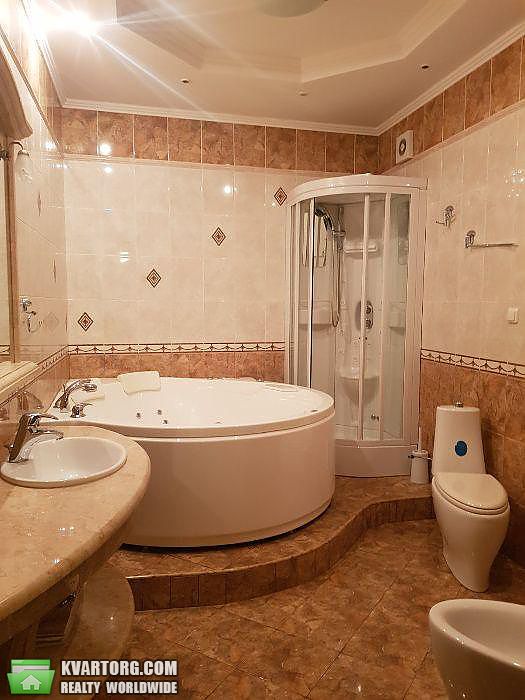 Sell 4-room apartment. Киев,  Богдана Хмельницкого — photo 3
