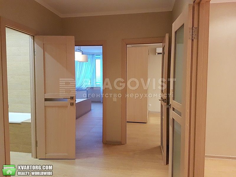 Sell 3-room apartment. Киев, ул. Лебедева-Кумача — photo 1