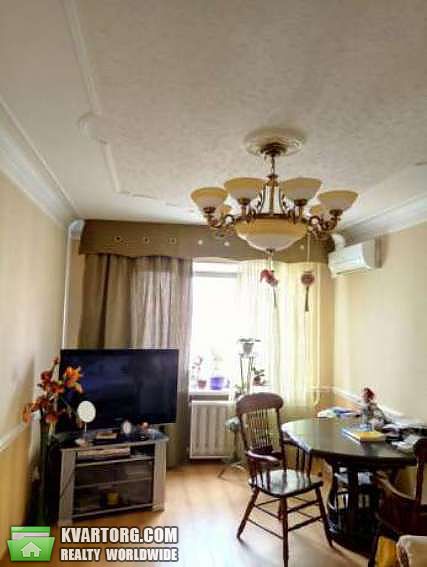 Sell 3-room apartment. Киев,  Урловская — photo 1