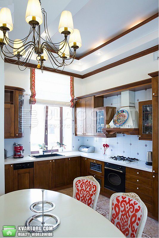 Sell 5-room apartment. Киев,  Большая Житомирская — photo 9