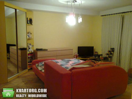 Sell 2-room apartment. Киев, Пражская — photo 2