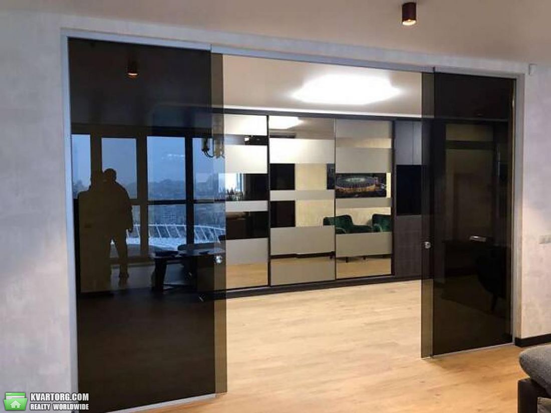 Rent out 4-room apartment. Киев, Деловая — photo 4
