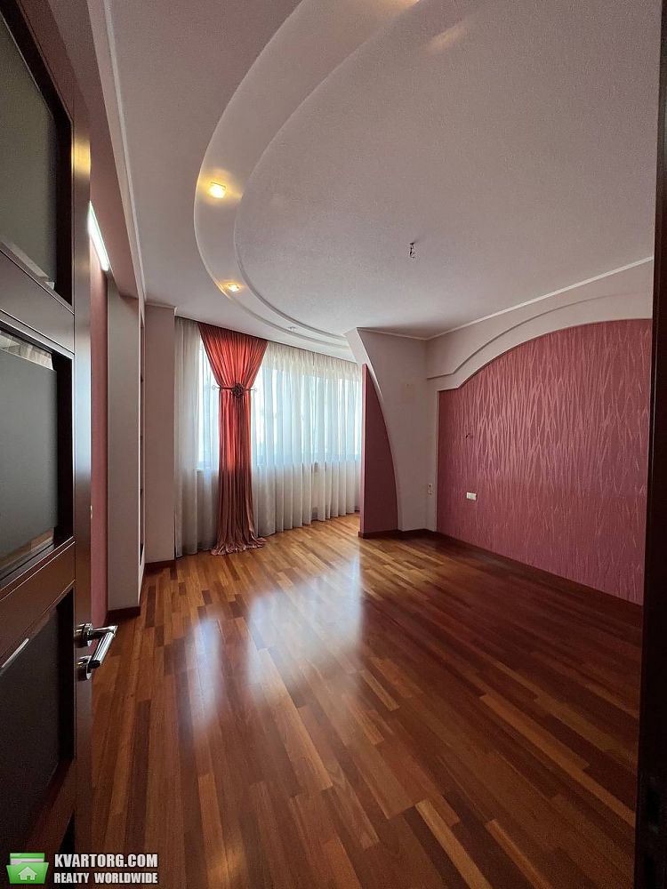 Rent out 4-room apartment. Днепропетровск, Павла Ниринберга — photo 8