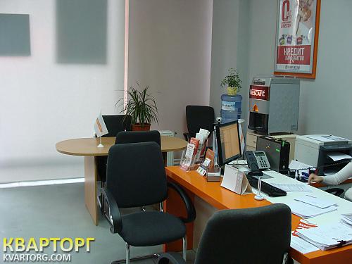 Rent out shop. Киев, Жилянская — photo 5