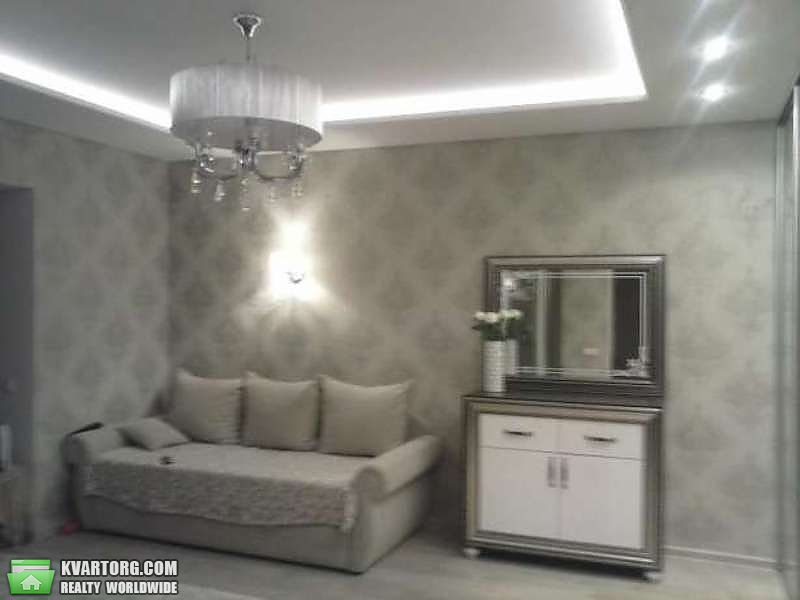 Sell 1-room apartment. Киев,  Коцюбинского  ул — photo 1