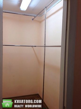 Rent out 2-room apartment. Киев,  Мельникова — photo 2