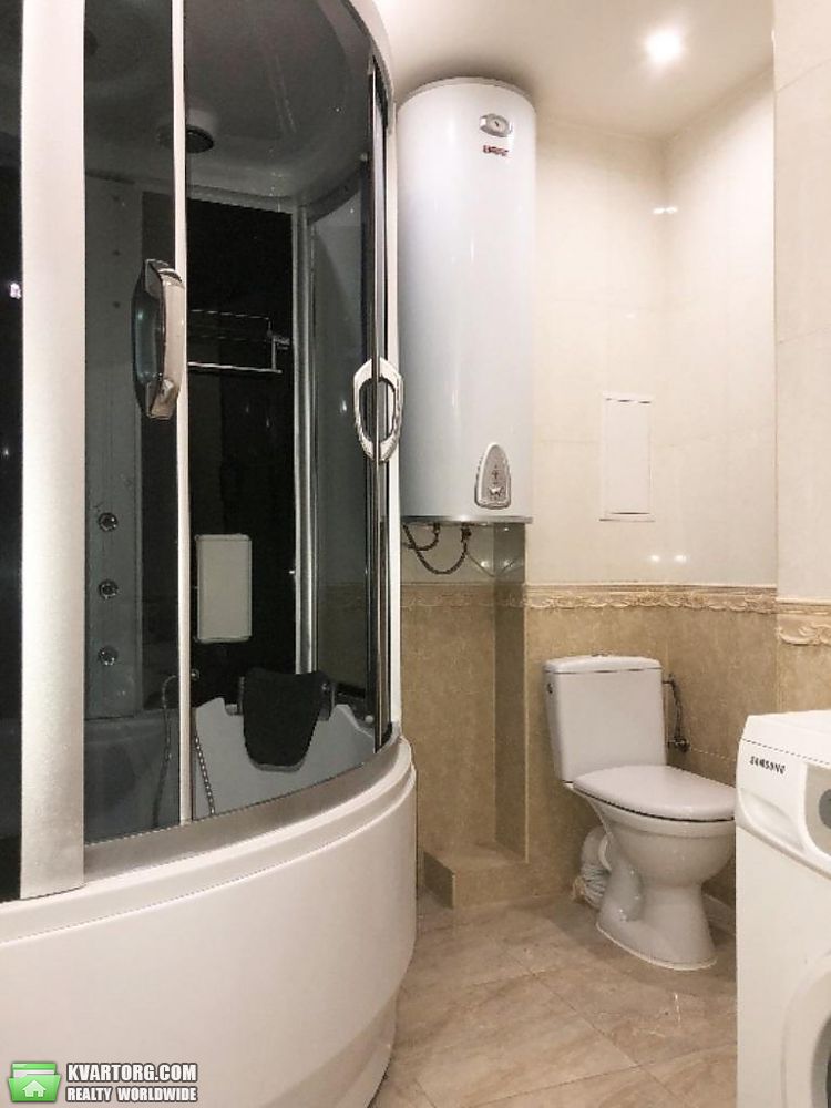 Rent out 3-room apartment. Киев, Левандовская — photo 4