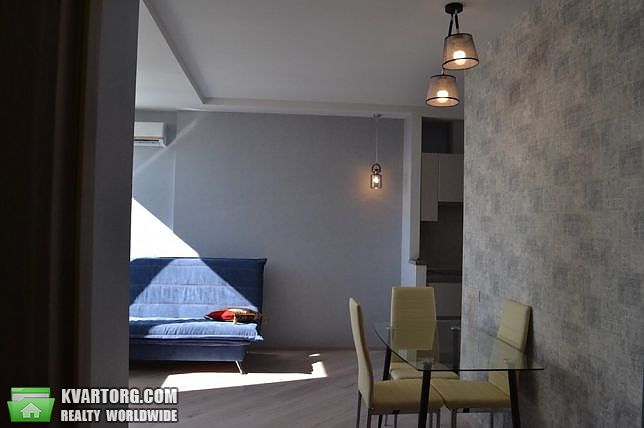 Rent out 2-room apartment. Киев,  Малиновского — photo 7