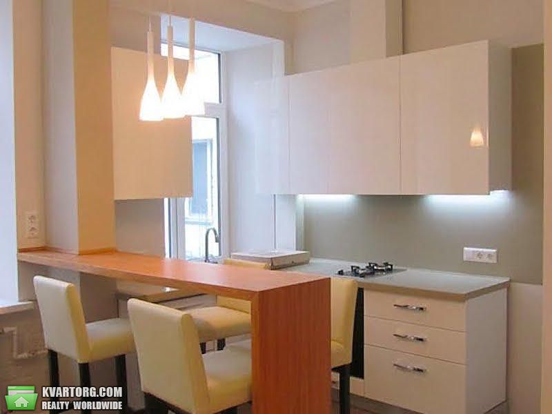 Rent out 2-room apartment. Киев,  Владимирская — photo 3