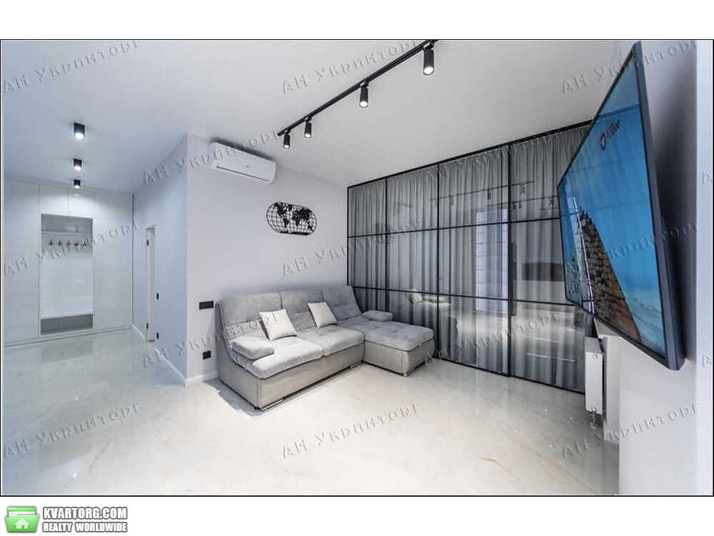 Rent out 2-room apartment. Киев,  Никольско-Слободская — photo 7