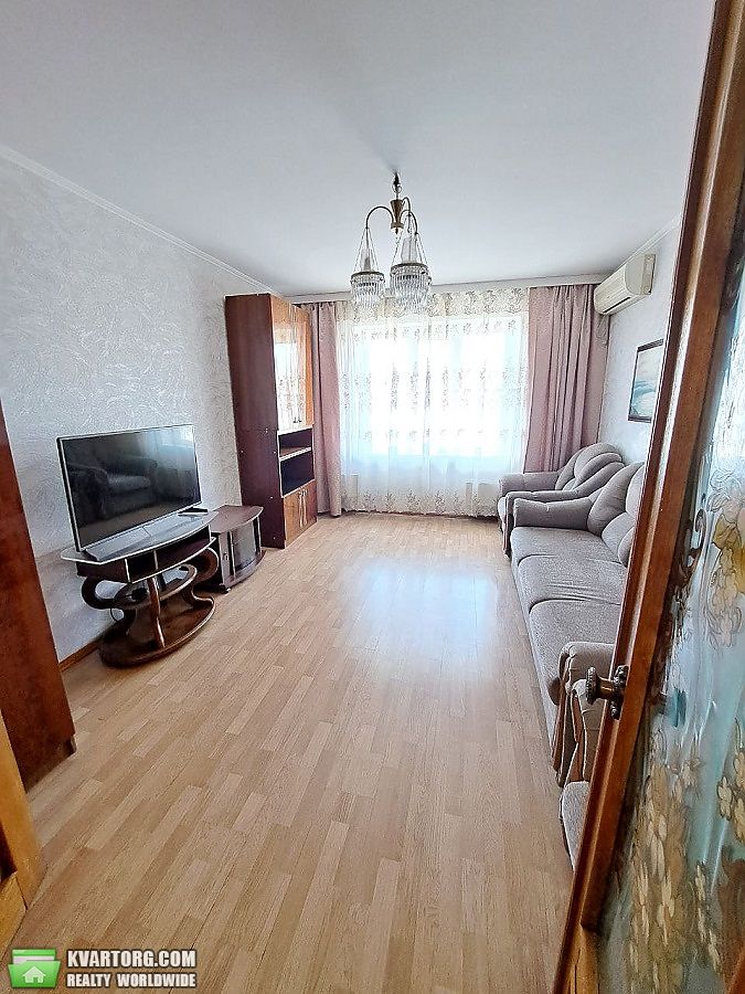 Rent out 2-room apartment. Киев,  Декабристов — photo 6