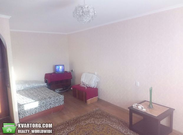 Rent out 1-room apartment. Киев, жолудева — photo 3