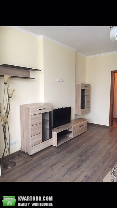 Rent out 2-room apartment. Киев,  Чавдар — photo 4