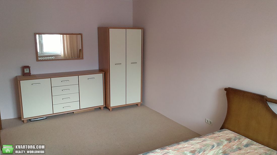 Sell 3-room apartment. Киев,  Машиностроительная — photo 1