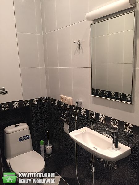 Rent out 2-room apartment. Киев, Госпитальный пер — photo 3