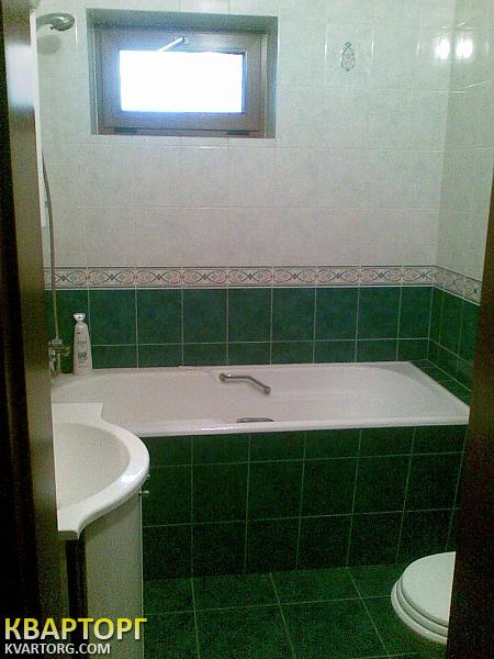 Sell house. Киев, Малоземельная ул. — photo 8