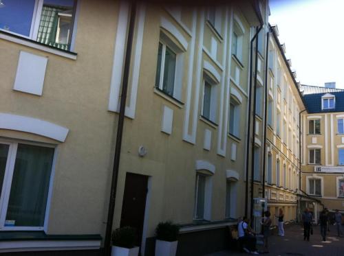 Rent out office. Киев, Межигорская — photo 1