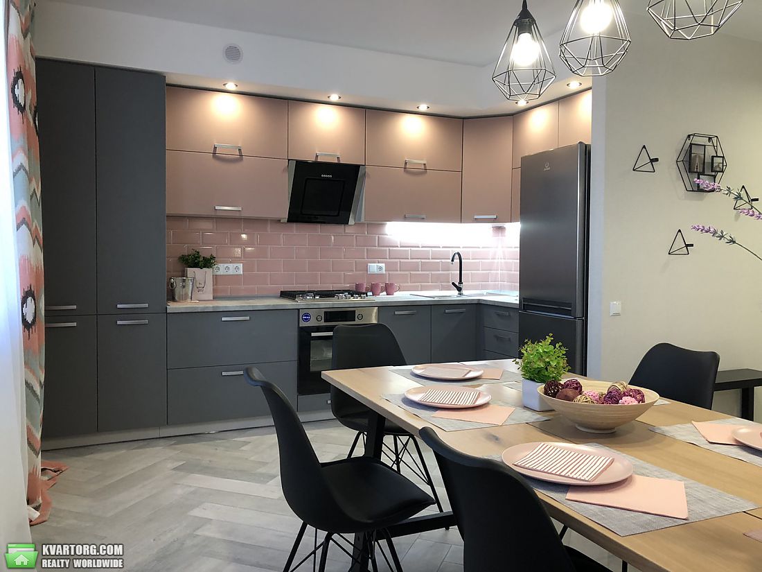 Sell 2-room apartment. Киев,  Большая Окружная — photo 1