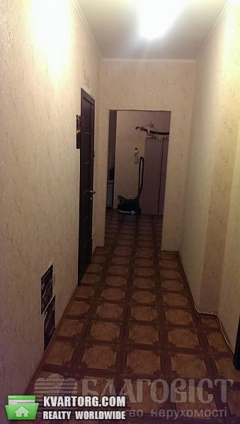 Sell 3-room apartment. Киев,  Срибнокильская — photo 10