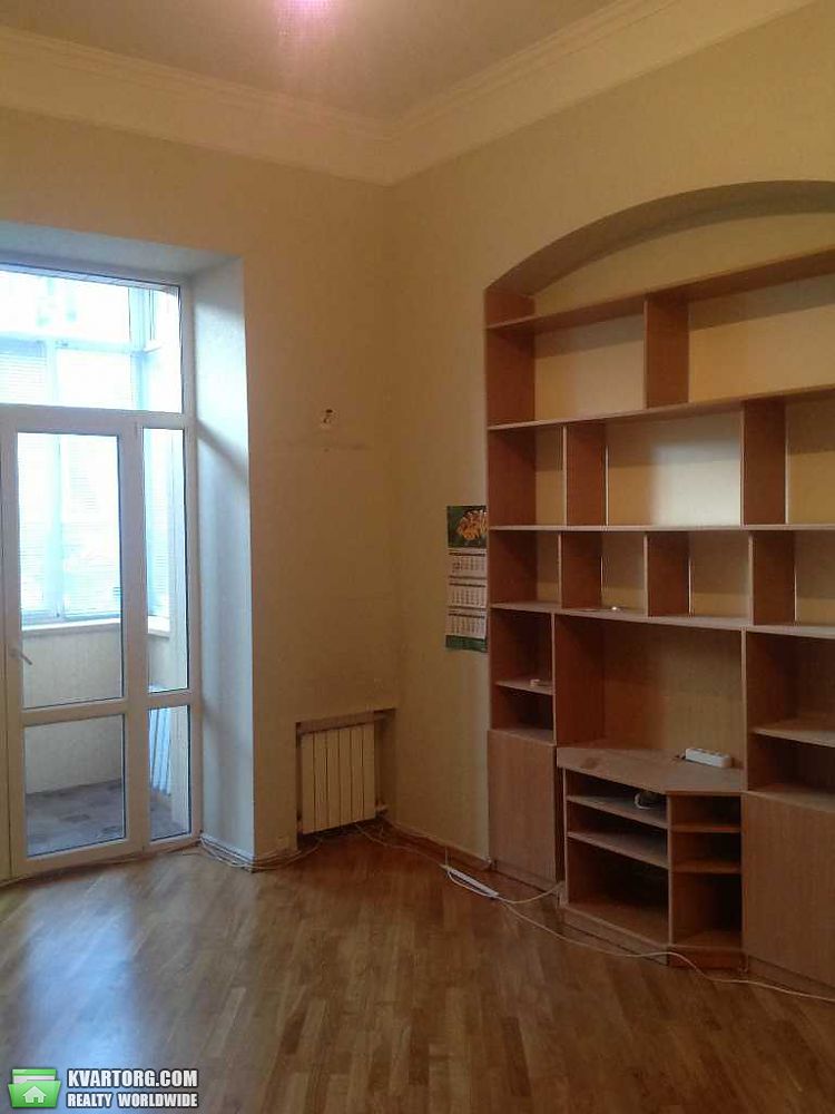 Rent out office. Киев, Воровского — photo 1