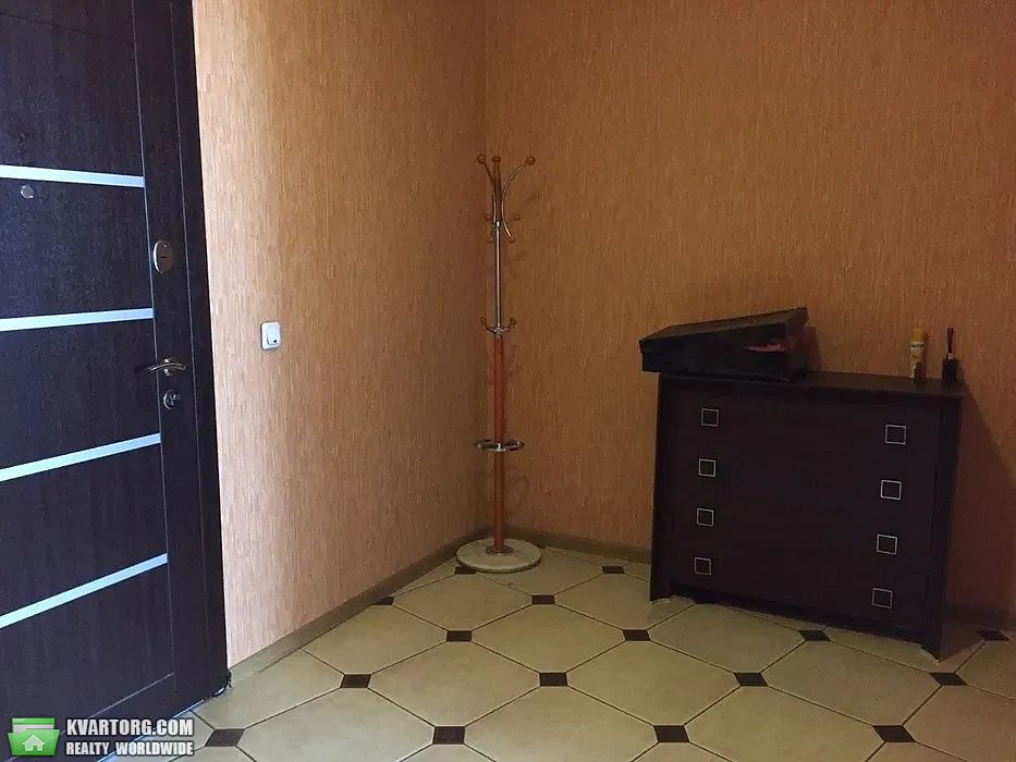 Rent out 1-room apartment. Киев,  Пчелки — photo 2