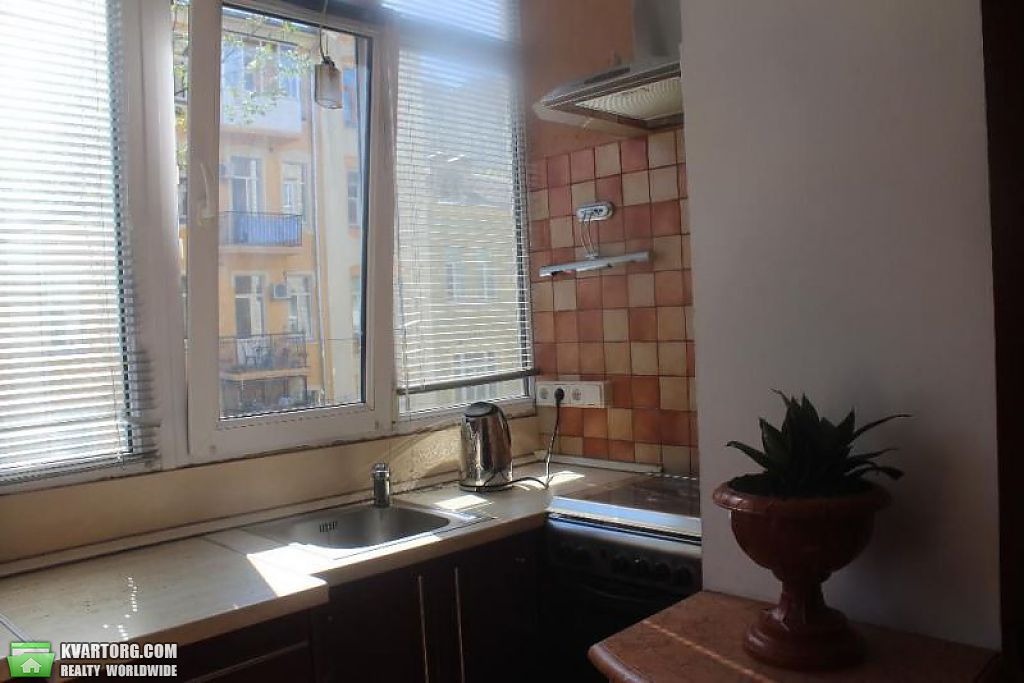 Sell 2-room apartment. Киев,  Малая Житомирская — photo 9