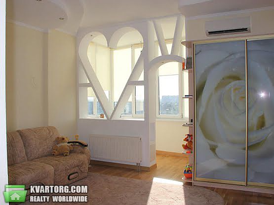Rent out 2-room apartment. Киев,  Руданского — photo 1