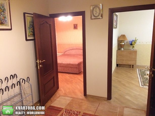 Rent out 3-room apartment. Киев,  Крейсера Авроры — photo 8