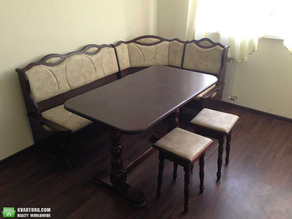 Rent out 2-room apartment. Киев, Щорса — photo 5
