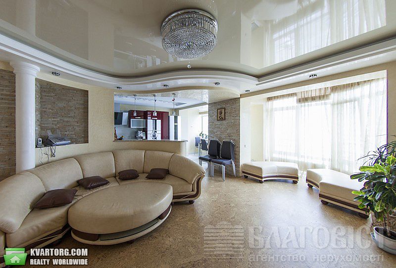 Sell 3-room apartment. Киев,  Ломоносова — photo 1