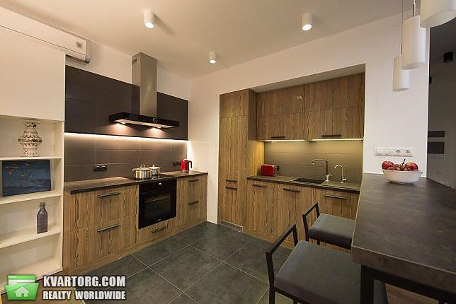 Rent out 2-room apartment. Киев, Драгомирова — photo 3