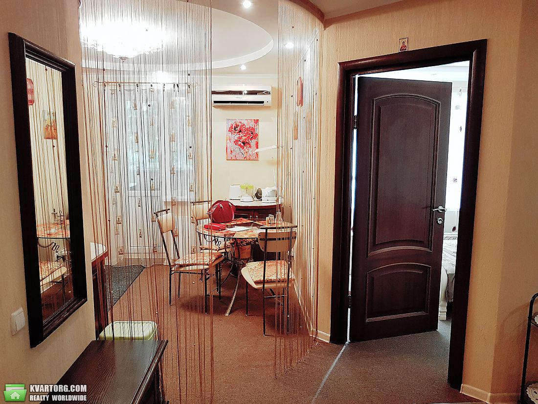 Rent out 1-room apartment. Киев,  Рыбальская — photo 2