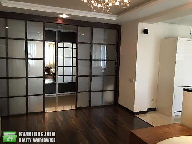 Rent out 2-room apartment. Киев,  Забилы — photo 5