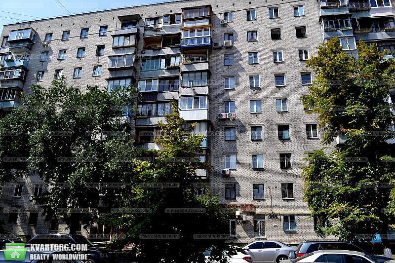 Sell 3-room apartment. Киев,  Почайнинская — photo 1