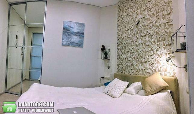 Rent out 2-room apartment. Киев, Писаржевского — photo 3