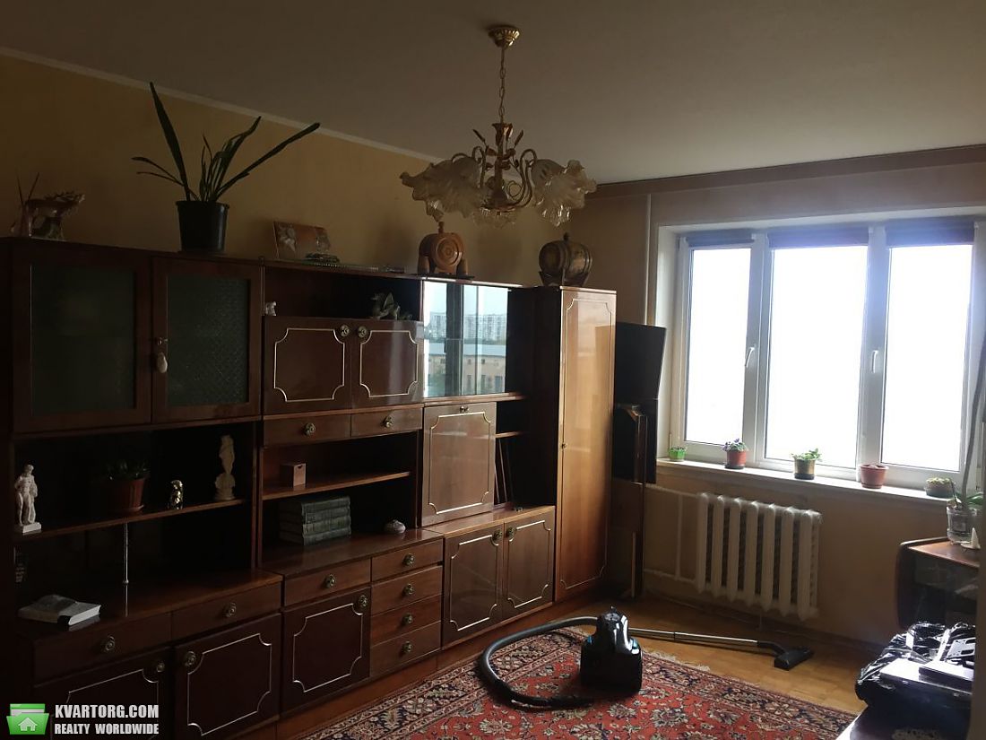 Sell 2-room apartment. Киев,  Челябинская — photo 1