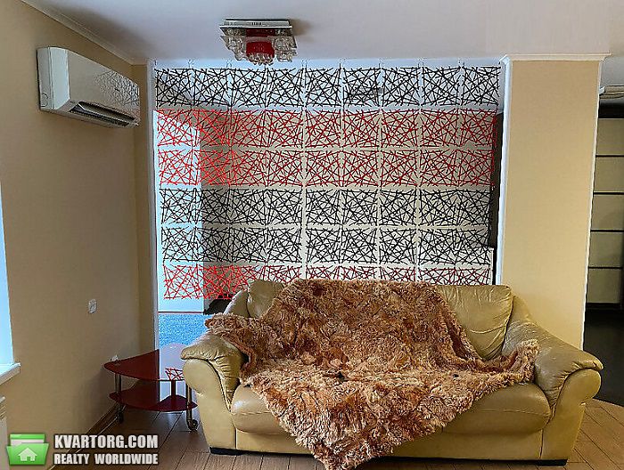 Sell 2-room apartment. Киев, Коновальца — photo 1