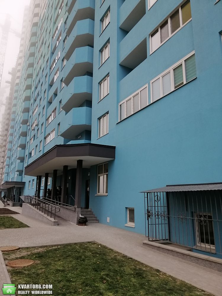 Sell 1-room apartment. Киев, Пригородная — photo 1