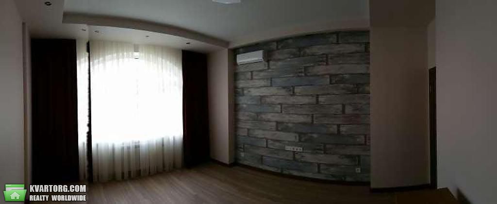 Rent out 4-room apartment. Киев,  Полтавская — photo 2