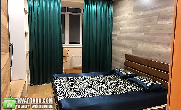 Rent out 2-room apartment. Киев, Евгения Коновальца — photo 2