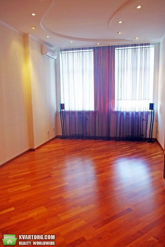 Rent out 4-room apartment. Киев,  Леси Украинки бул — photo 6
