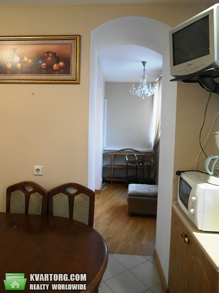 Rent out 3-room apartment. Киев, Тычины пр — photo 1