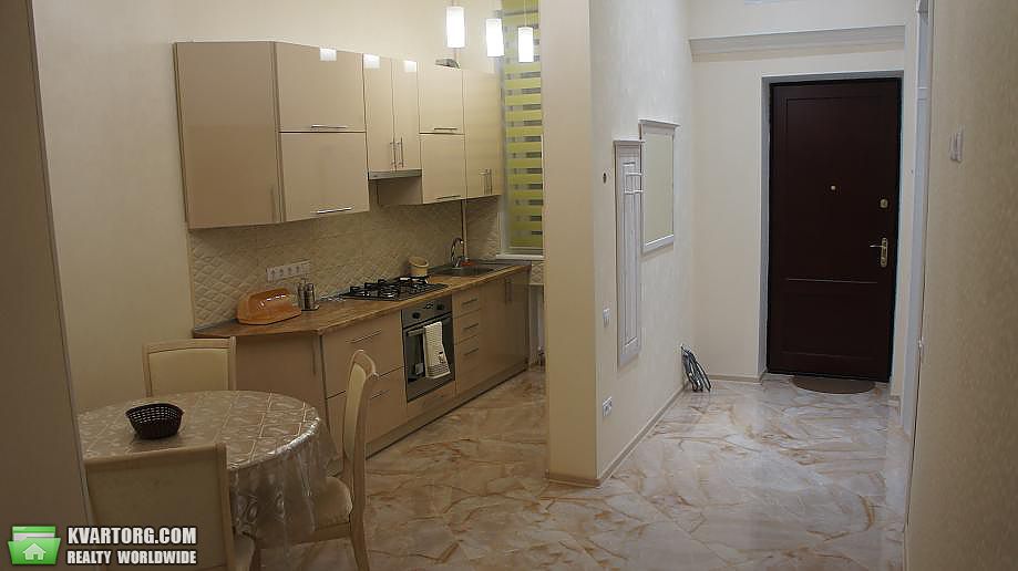 Rent out 2-room apartment. Одесса,  Гоголя — photo 1