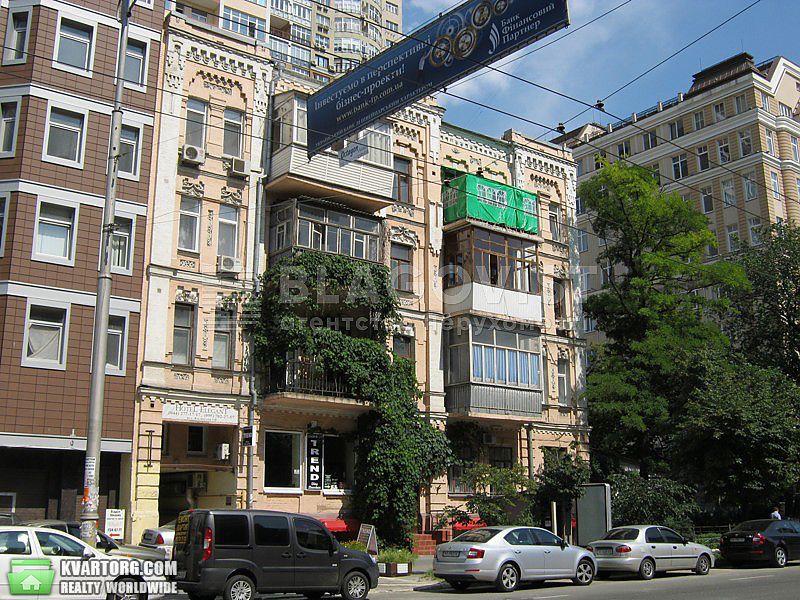 Sell 2-room apartment. Киев, Жилянська — photo 1