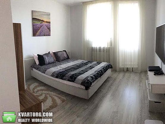 Rent out 2-room apartment. Киев,  Голосеевская — photo 1